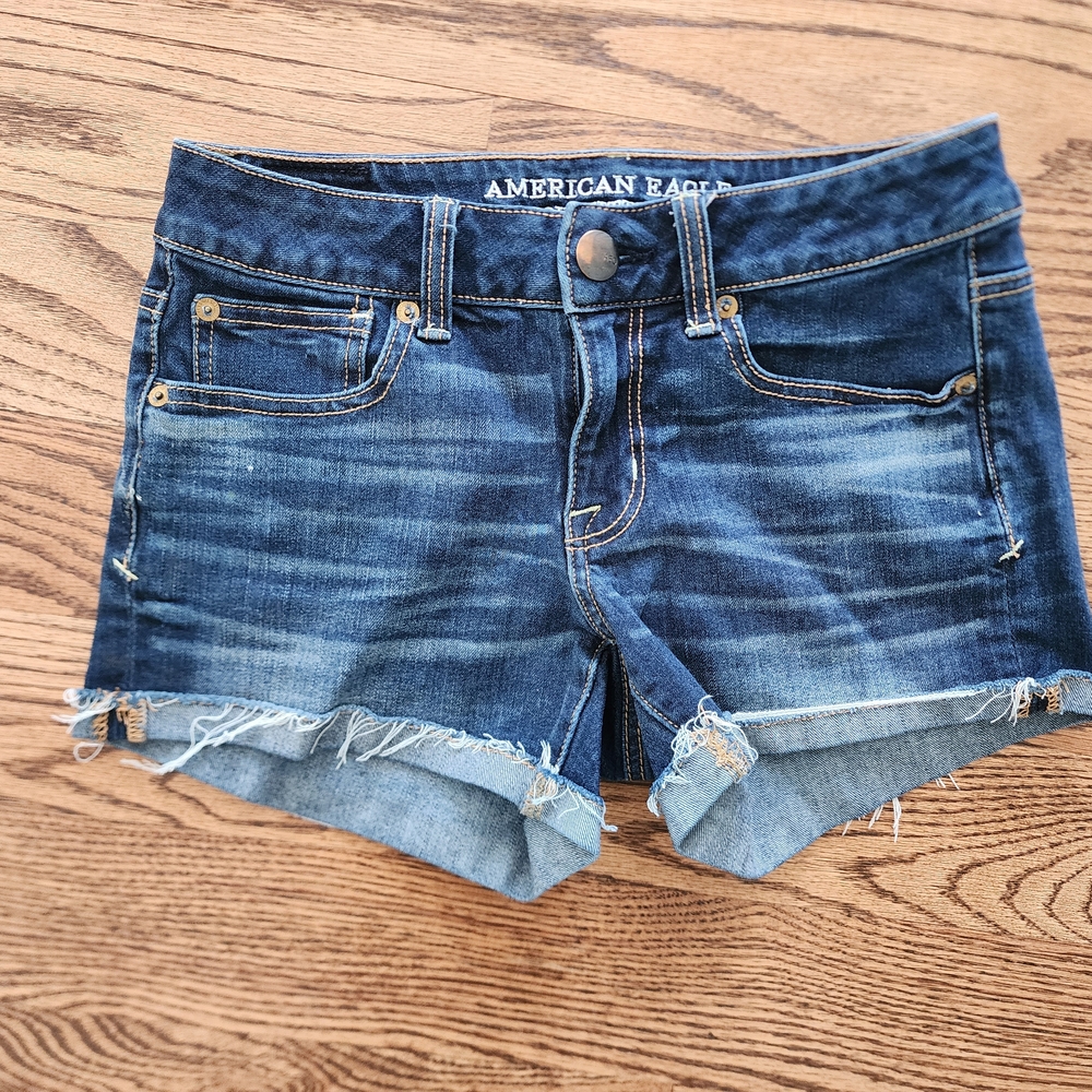 American Eagle Outfitters Blue Denim Women's Jean Shorts Size 2 Bottoms